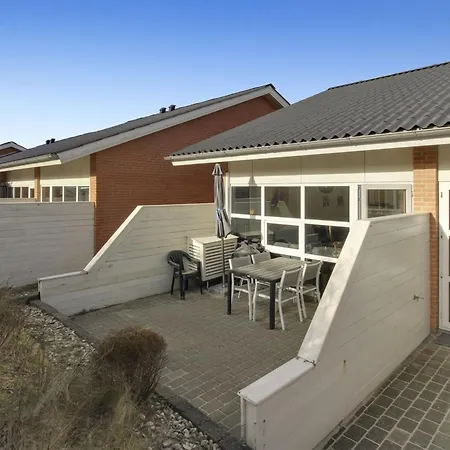 Soufiane - 100m From The Sea By Interhome