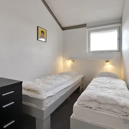 Soufiane - 100m From The Sea By Interhome *